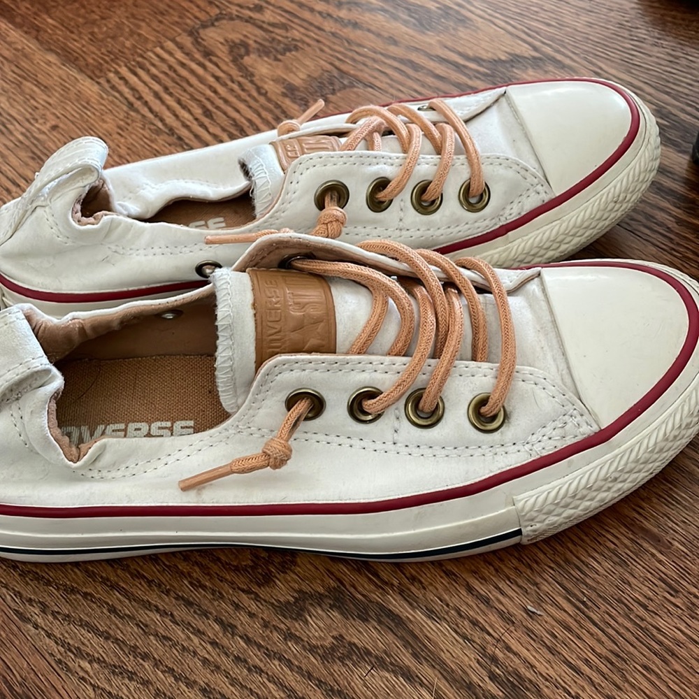 White converse sneakers